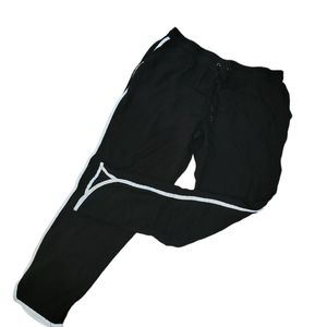 MissChievous Athletic Crop Pants sz M L